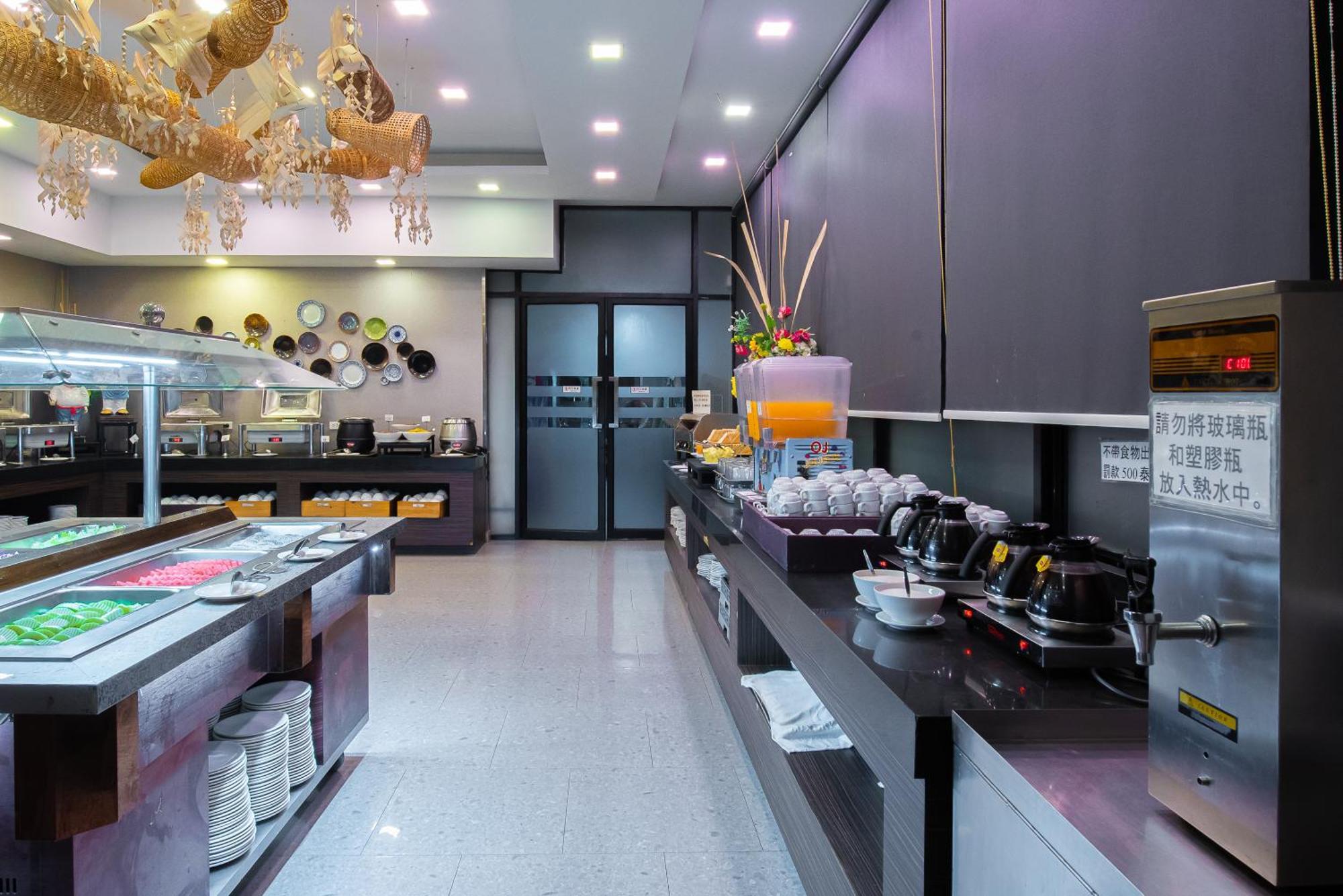 O2 Luxury Hotel Bang Phli Exterior foto